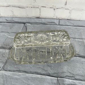 Anchor Hocking quarter pound prescut clear butter dish lidded,